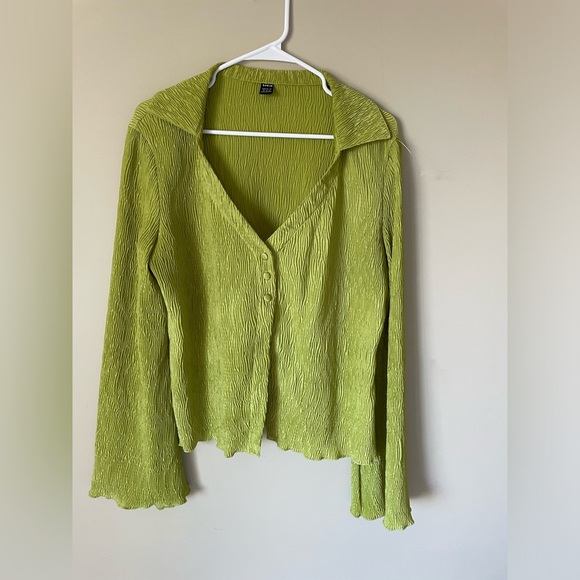 SHEIN Green button down Textured funky Blouse flarred sleeves size XL - Picture 1 of 8
